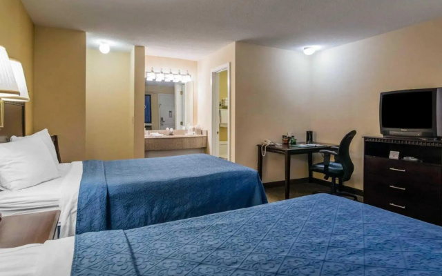 Quadruple Suite