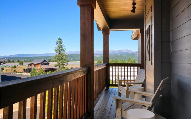1 Bedroom Suite with balcony