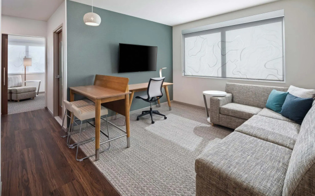 1 Bedroom Executive Double Suite