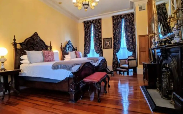 Deluxe Quadruple room