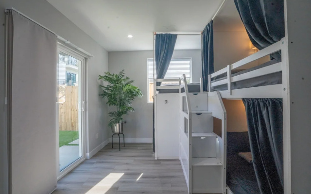 Bed in Dorm (female dorm)