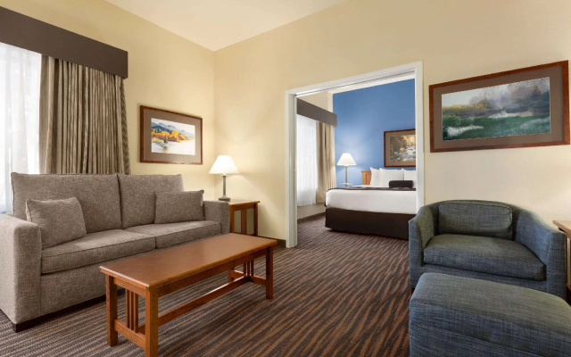 1 Bedroom Superior Double Suite