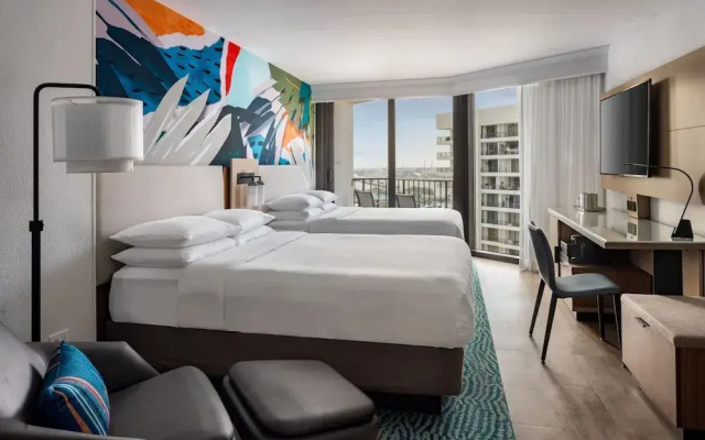 Quadruple room with balcony and with city view