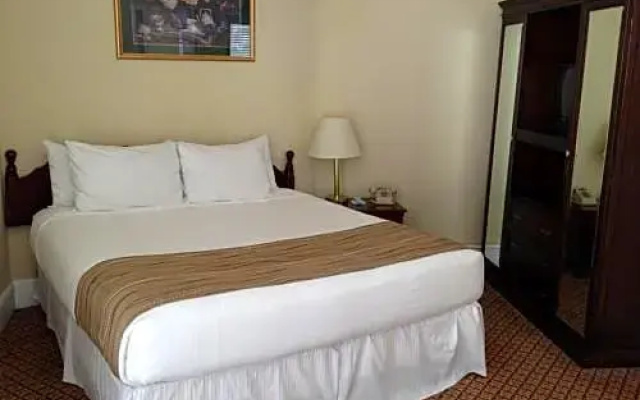 2 Bedrooms Suite