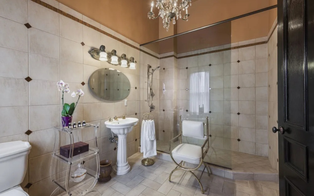 Premium Quadruple room