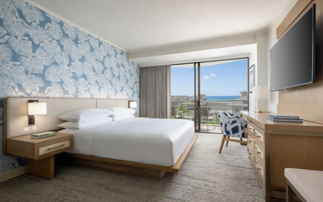 Renovated Ainahau Tower Double room with pool view