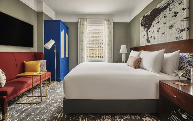 Premier Double Emblem room
