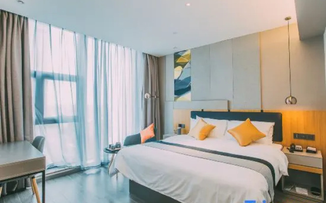 Standard Double room with view