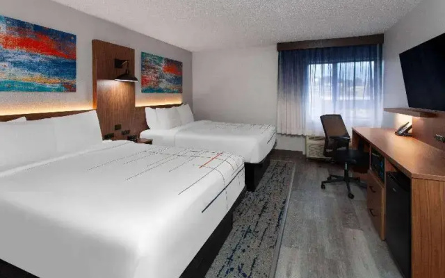Deluxe Quadruple room