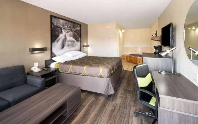 Deluxe Double Basement Suite