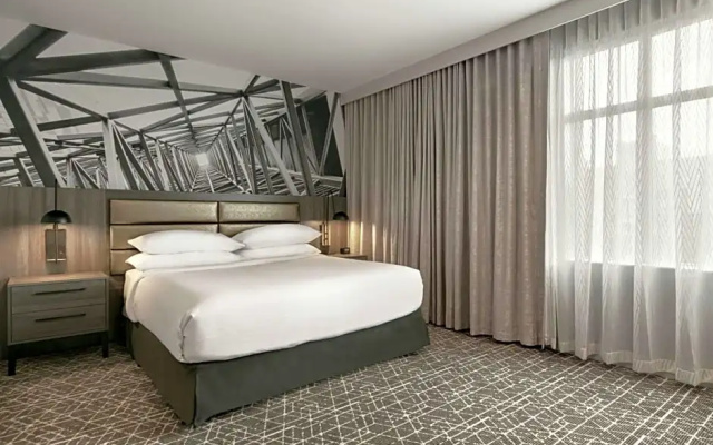 2 Rroom High Floor Double Suite with city view