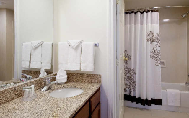 2 Bedrooms Suite