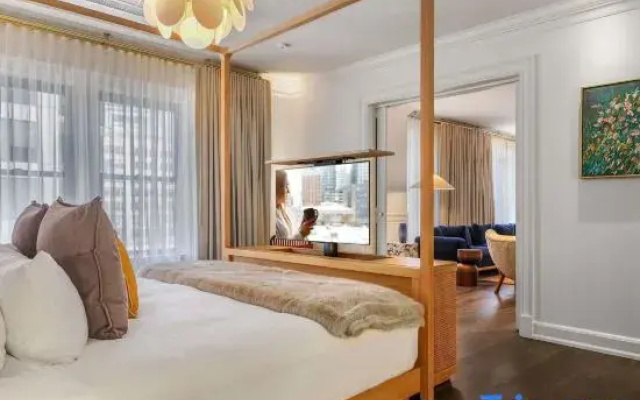 Presidential Double Suite with city view