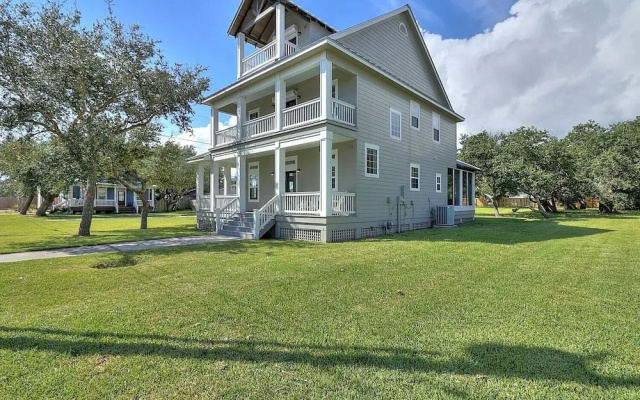 4 Bedrooms Cottage with balcony