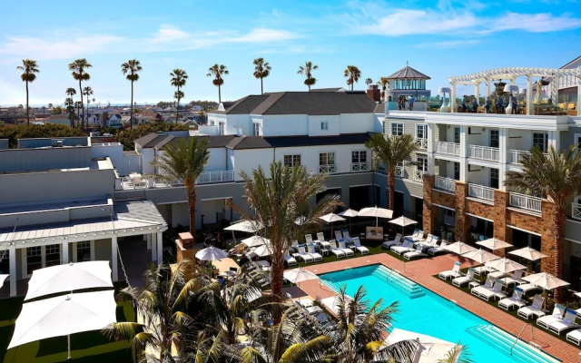 Double Suite with pool view