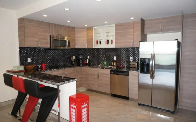 2 Bedrooms Comfort Double Apartment with ocean view