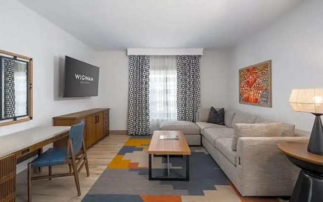 Quadruple Junior Suite