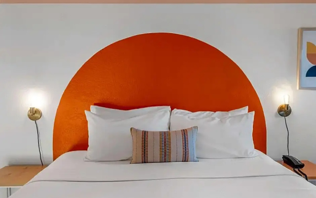 Deluxe Double room with pool view