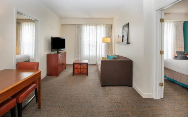 2 Bedrooms Double Suite