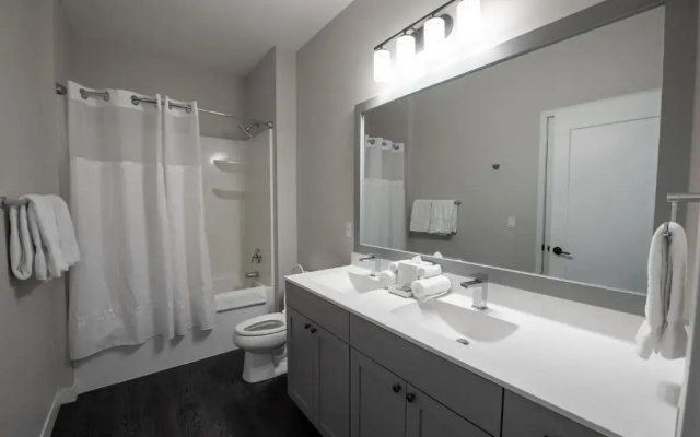 3 Bedrooms Suite