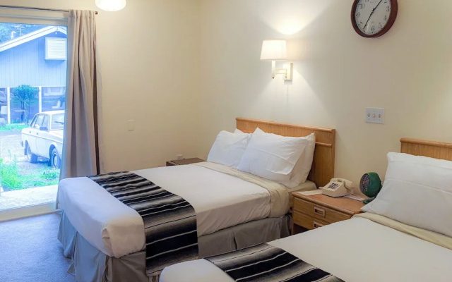Economy Quadruple room