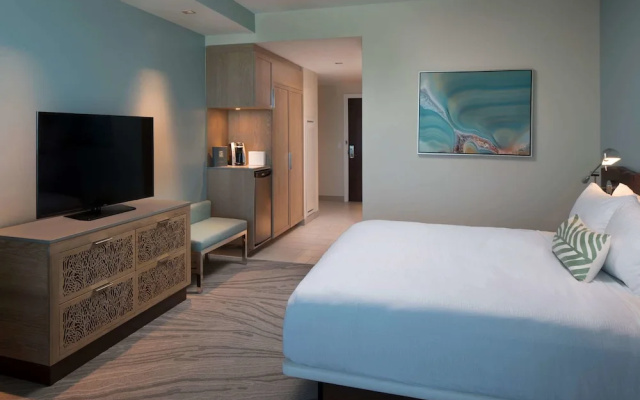 Standard room with balcony and with bay view