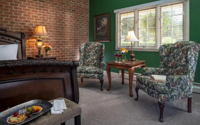 Suite with balcony