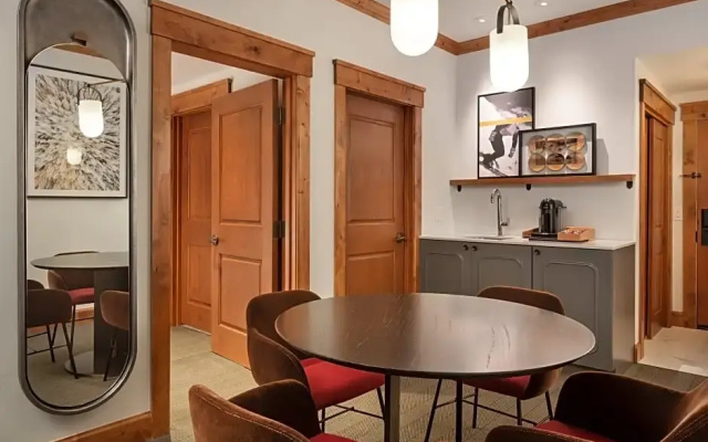 Standard Junior Suite