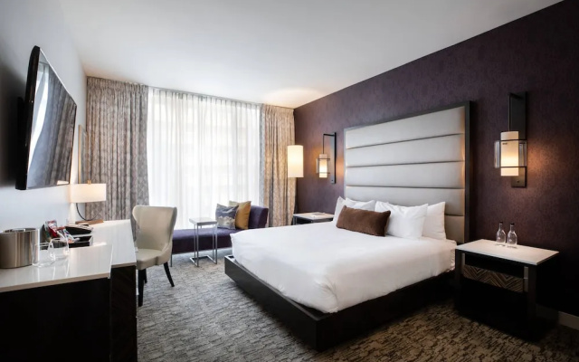 Corner Double room