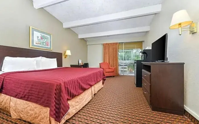 Standard room with balcony