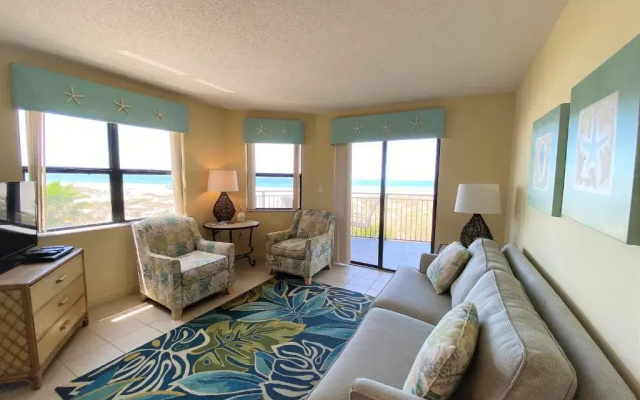 Suite with ocean view