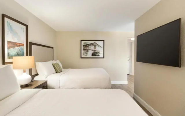 Junior Suite with historic city view