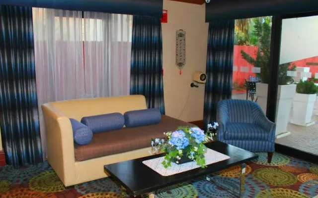 Economy room