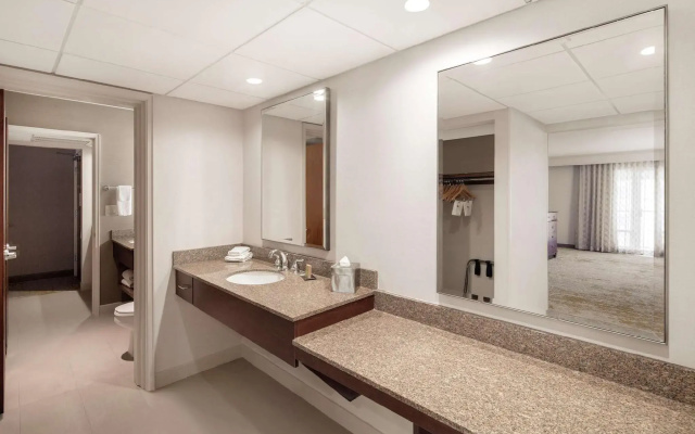 2 Bedrooms Double Suite