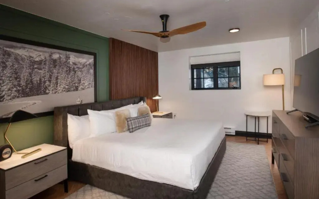 Classic Quadruple room