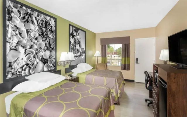Deluxe Quadruple room