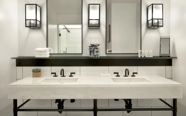 Luxury Double Suite