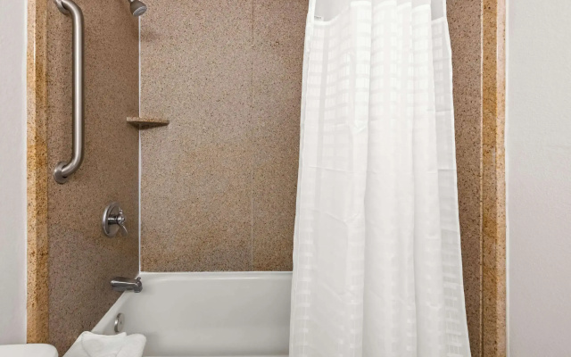 Quadruple Suite