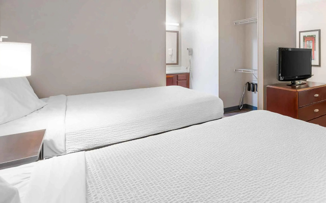 Quadruple Suite