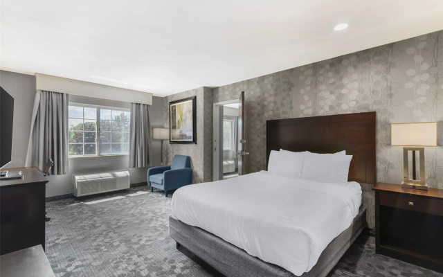2 Bedrooms Double Suite