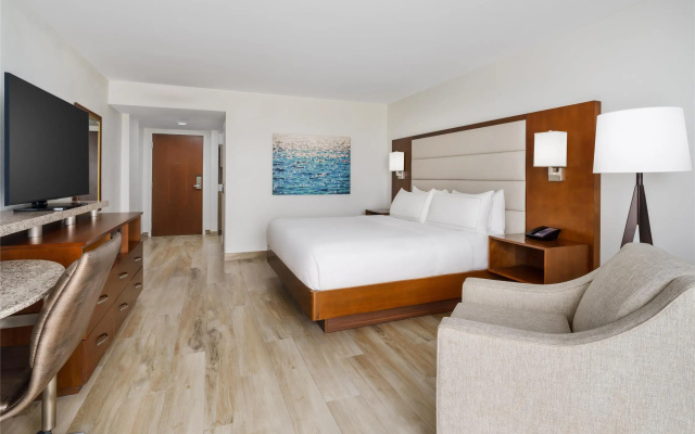 Standard room with balcony and with bay view
