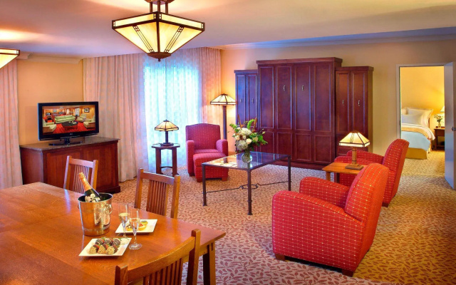 2 Bedrooms Executive Suite