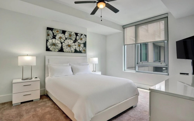 2 Bedrooms Luxury Apartment