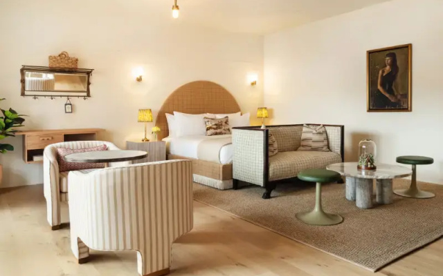 Standard Suite