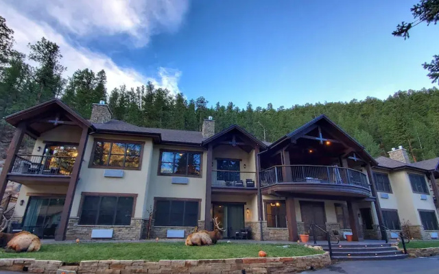 Double Suite with mountain view