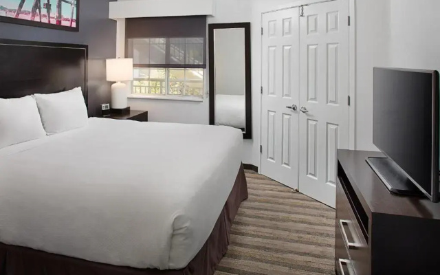 2 Bedrooms Suite