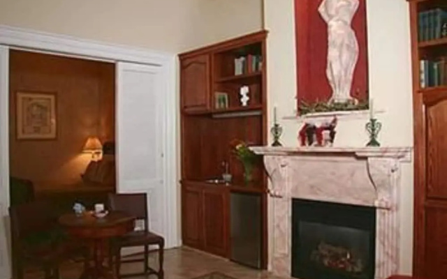 2 Bedrooms Double Suite
