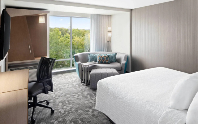 Standard Double room with water view