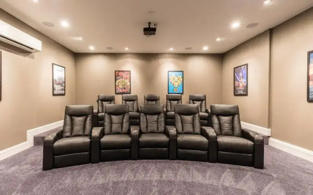 Premier room