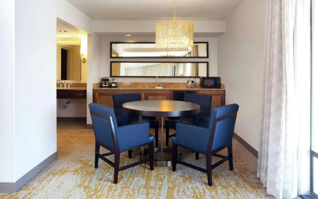 Double Suite